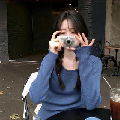 不情愿的英雄 海报